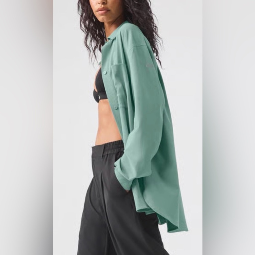 ALO Yoga Dreamscape Button Down Long Sleeve Seafoam Green Size Medium - Picture 3 of 8